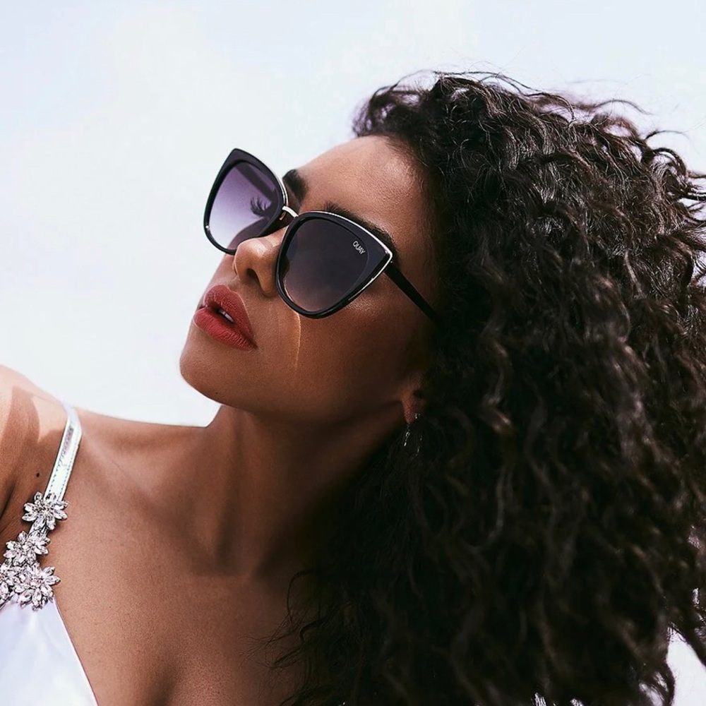 QUAY Honey Sunglasses: Black/Smoke with silver accents
